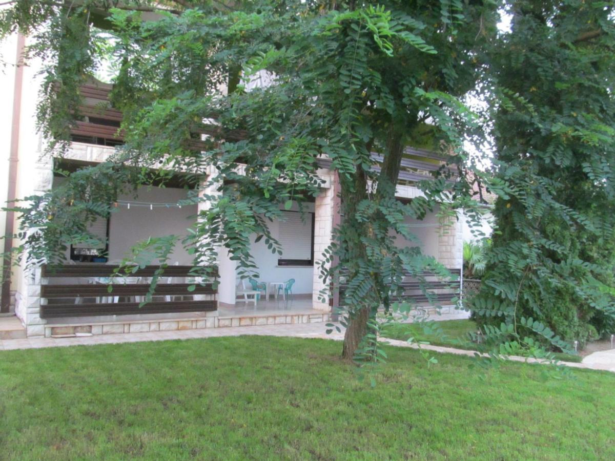 Apartments Zvezdica*** With Garden Zambratija (Istria) Exterior foto